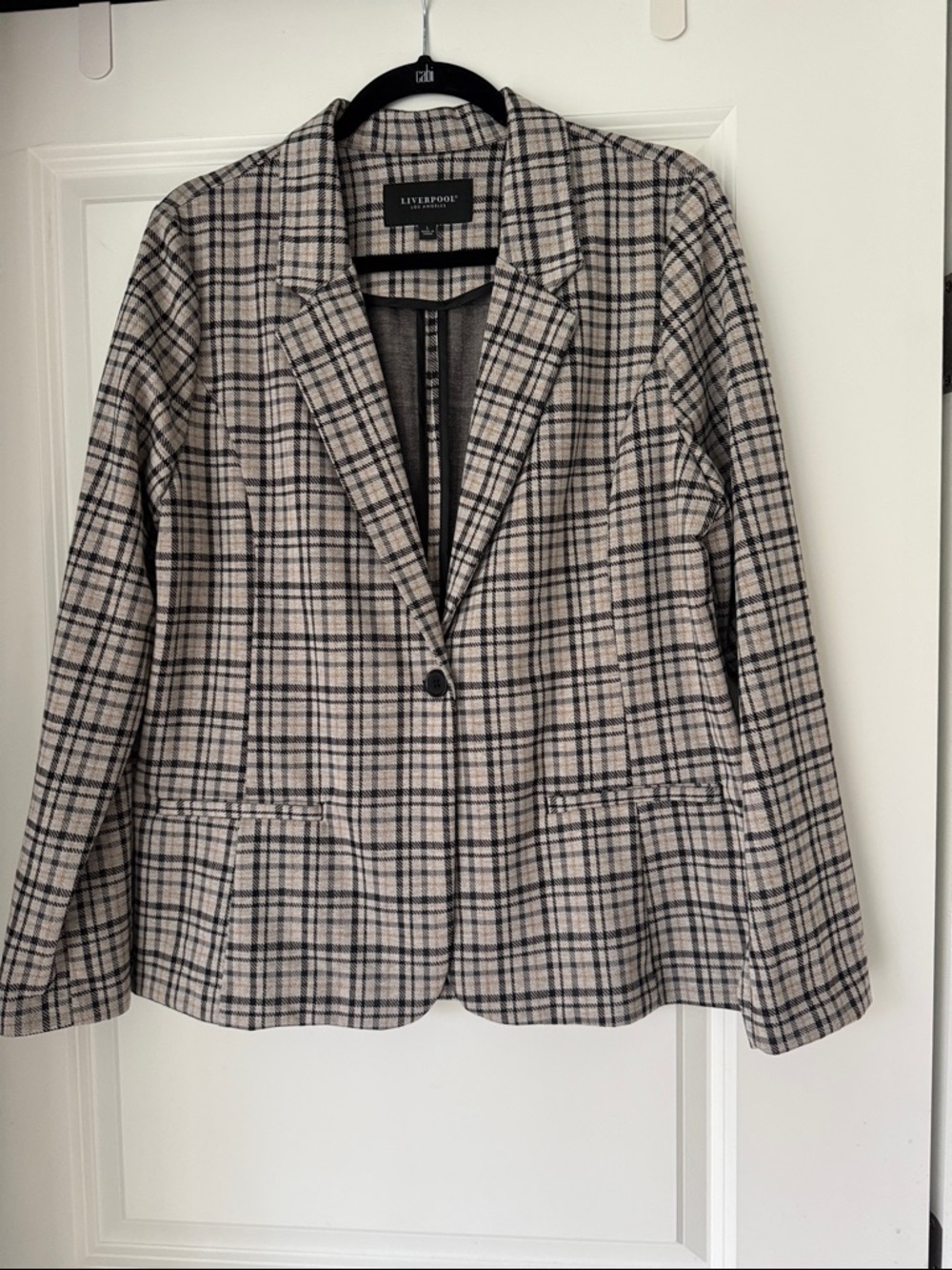 Liverpool Los Angeles- Plaid Single-Button Blazer - Large,Cream/Black, like new,